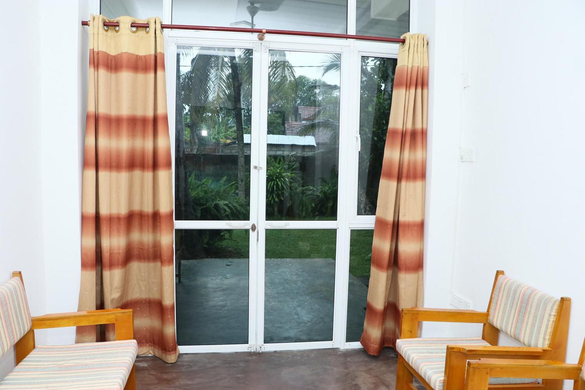 Sheru Guest Matara Exterior photo