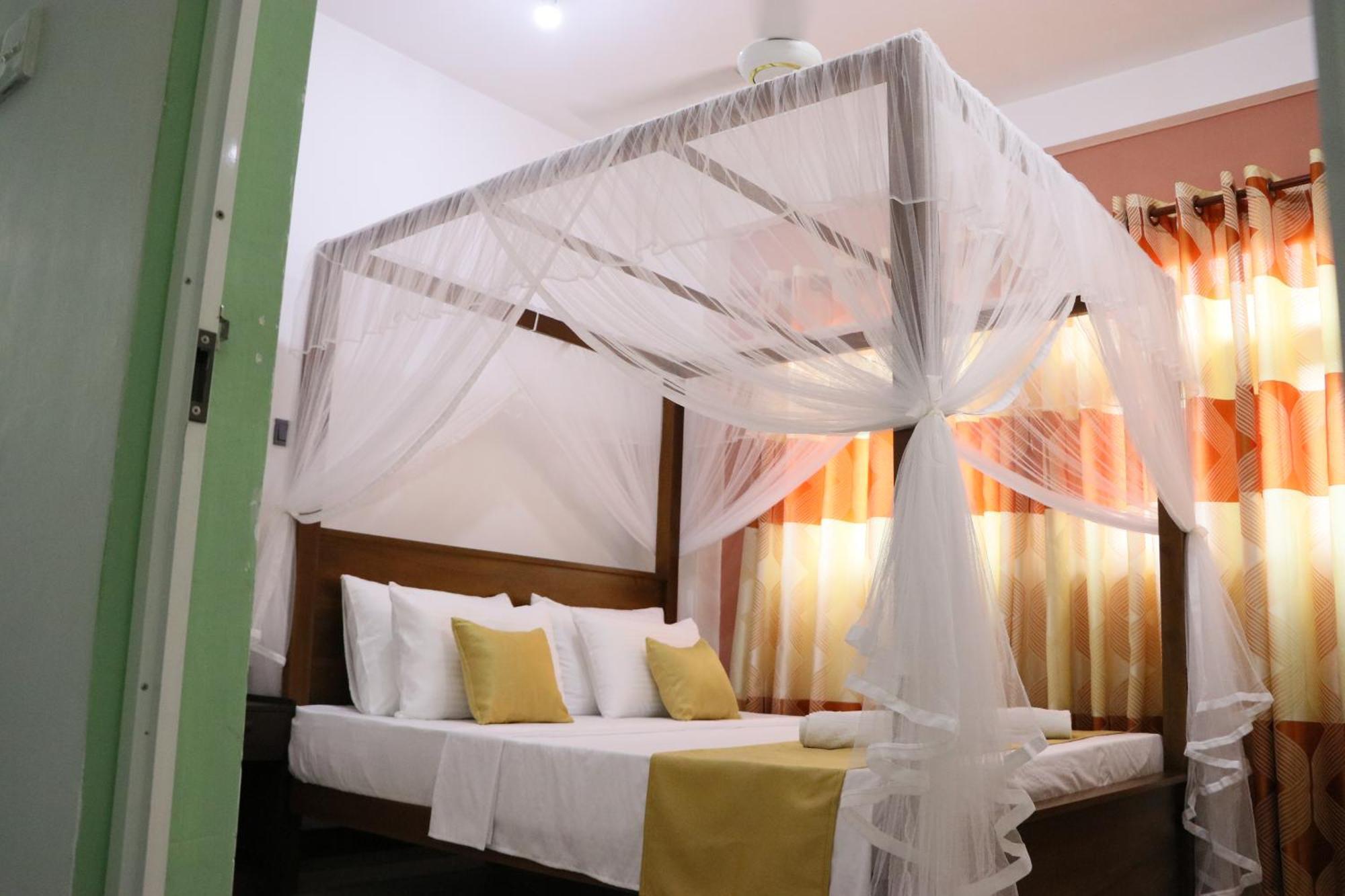 Sheru Guest Matara Exterior photo